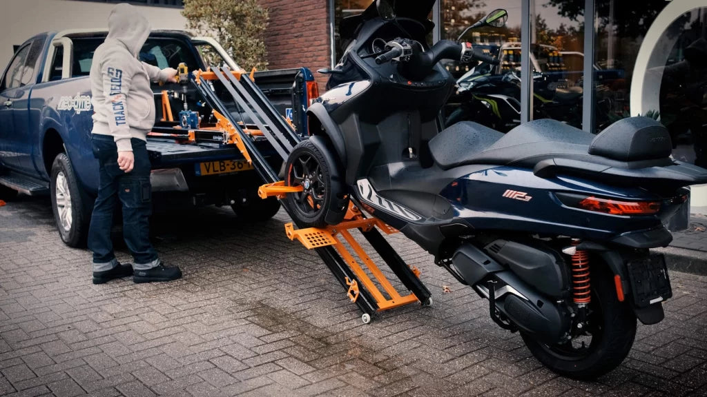 Three-wheeled scooter adapter